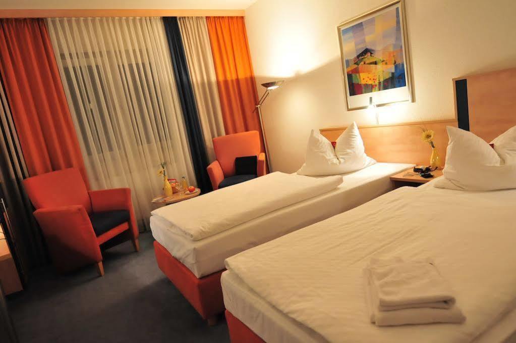 Akzent Hotel Stadt Schluechtern ***S Exterior photo
